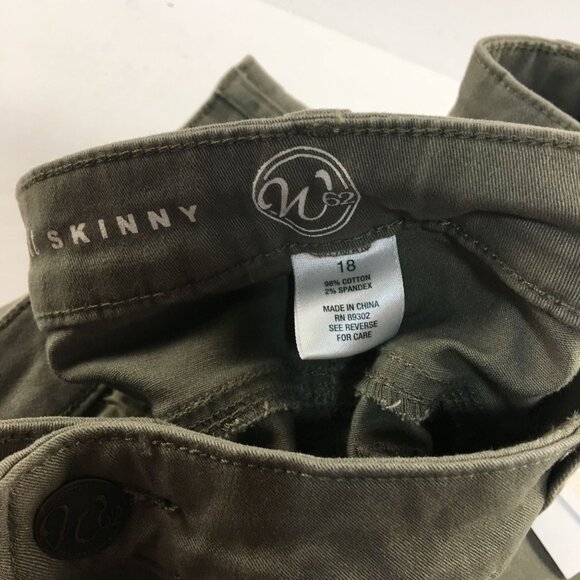 DRESS BARN SIGNATURE FIT SKINNY GRAY PANTS WOMENS SIZE 18 NWT - Picture 4 of 4